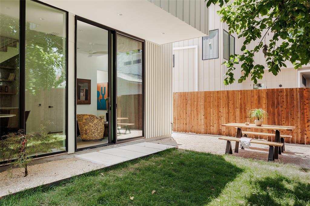 2206 Holly St # 2, Austin, TX 78702