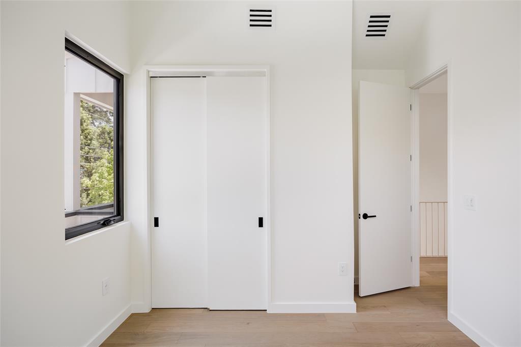 2206 Holly St # 2, Austin, TX 78702