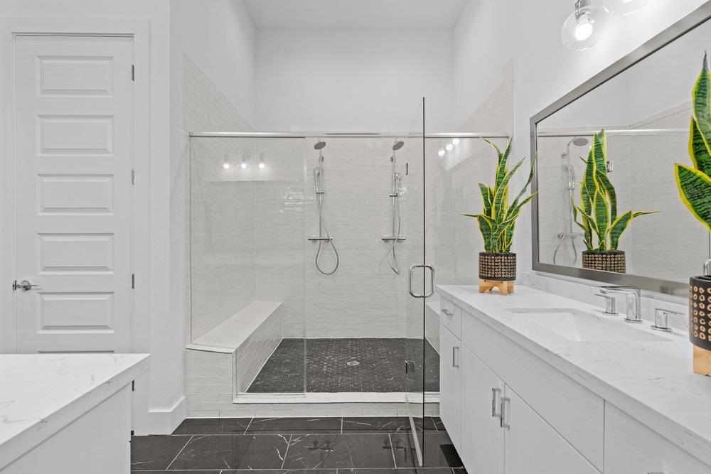 2505 Bluebonnet Ave # 16, Austin, TX 78704