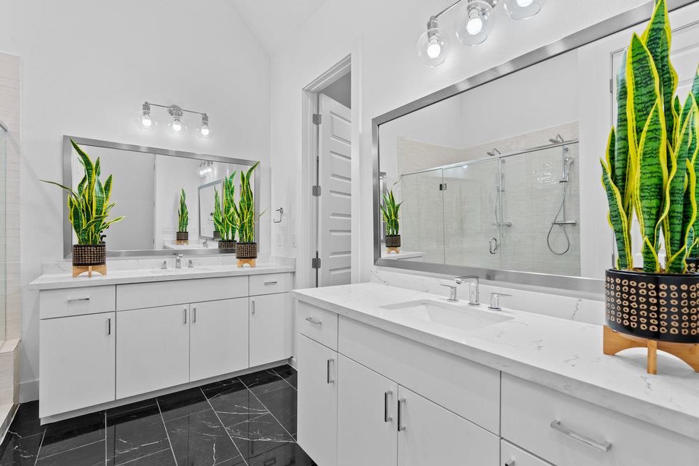 2505 Bluebonnet Ave # 16, Austin, TX 78704