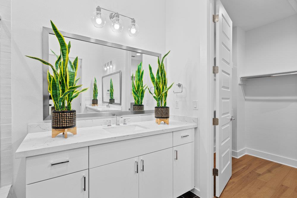 2505 Bluebonnet Ave # 16, Austin, TX 78704