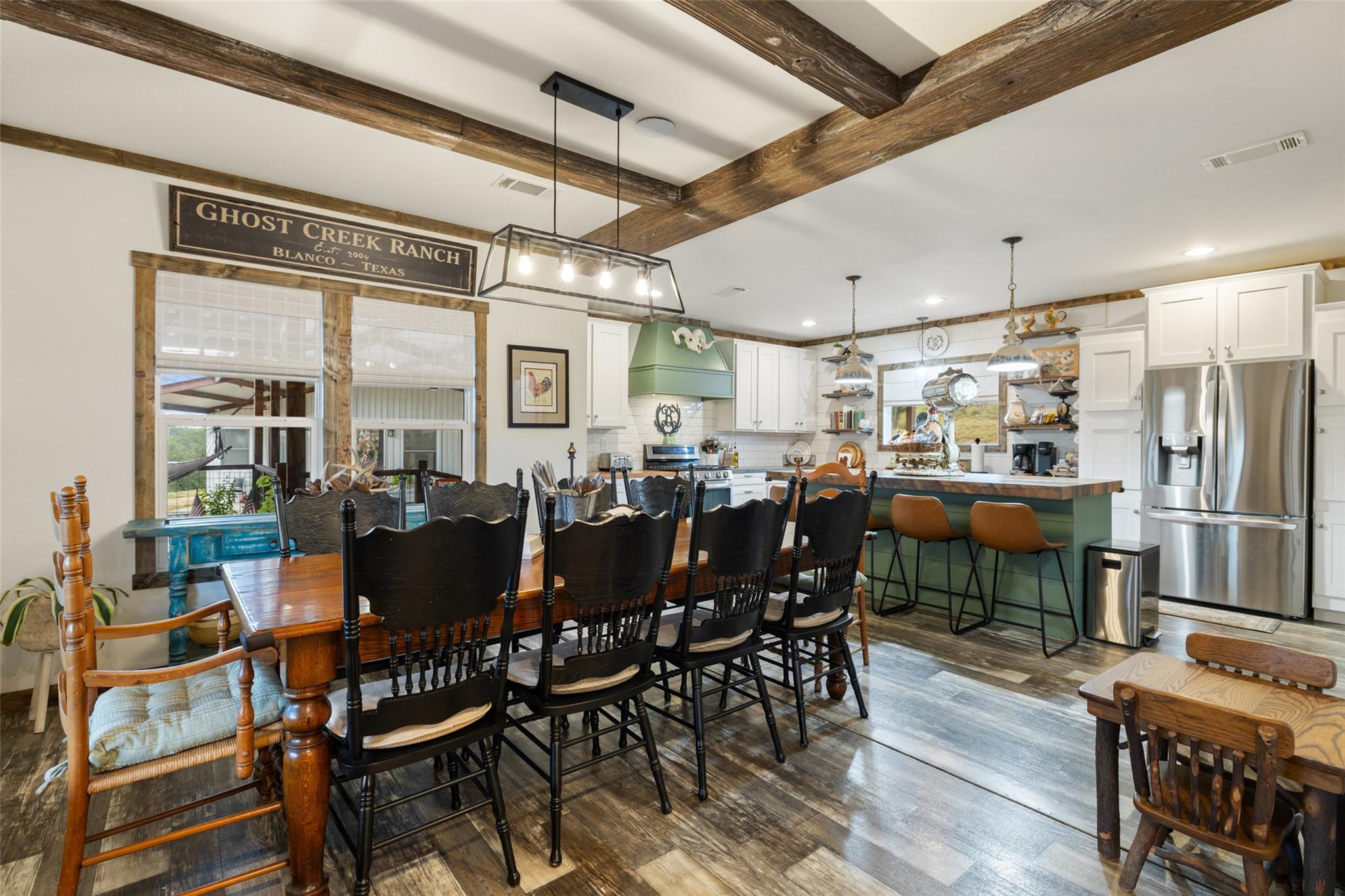 830 Ulrich Rd, Johnson City, TX 78636