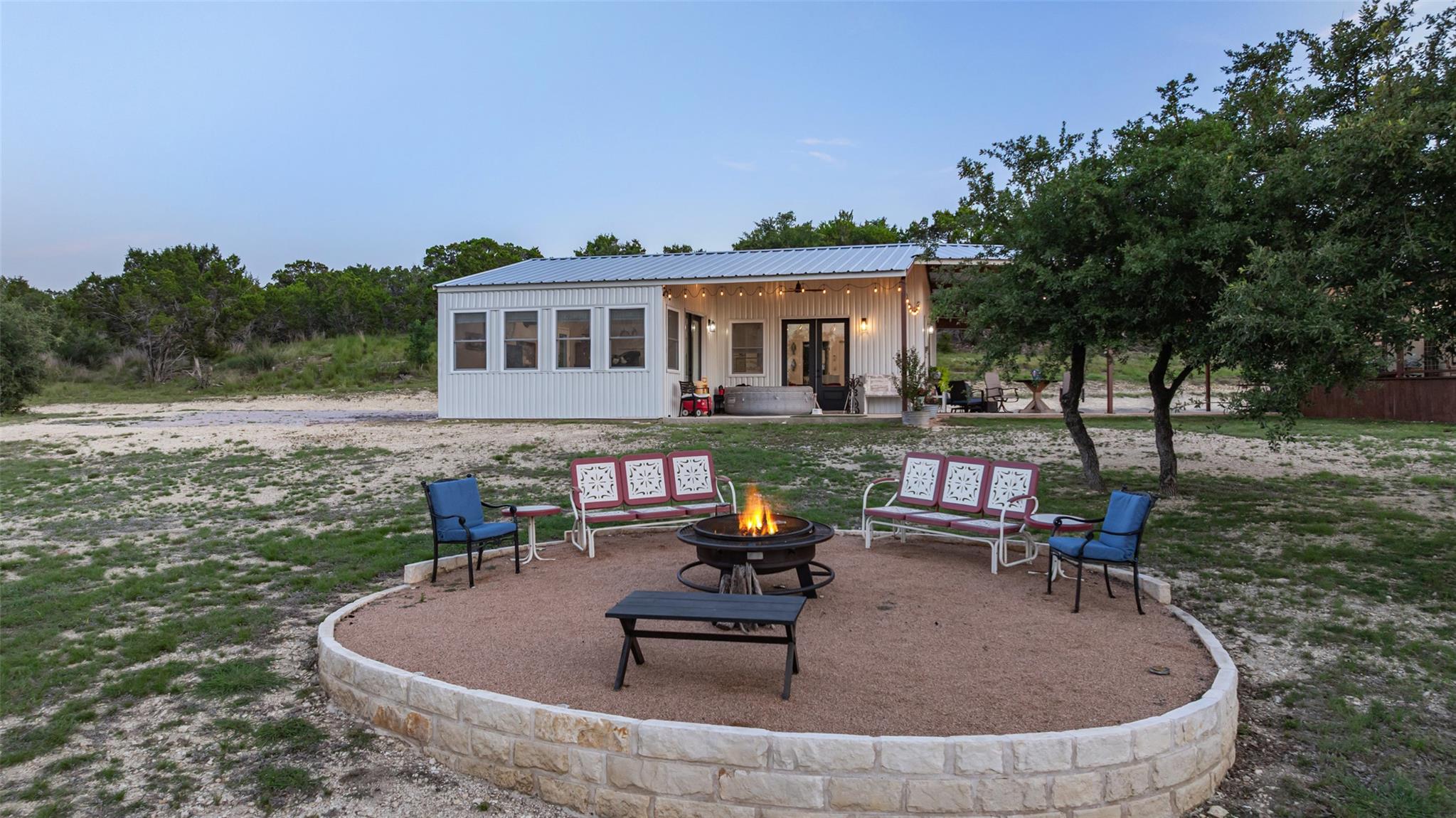 830 Ulrich Rd, Johnson City, TX 78636