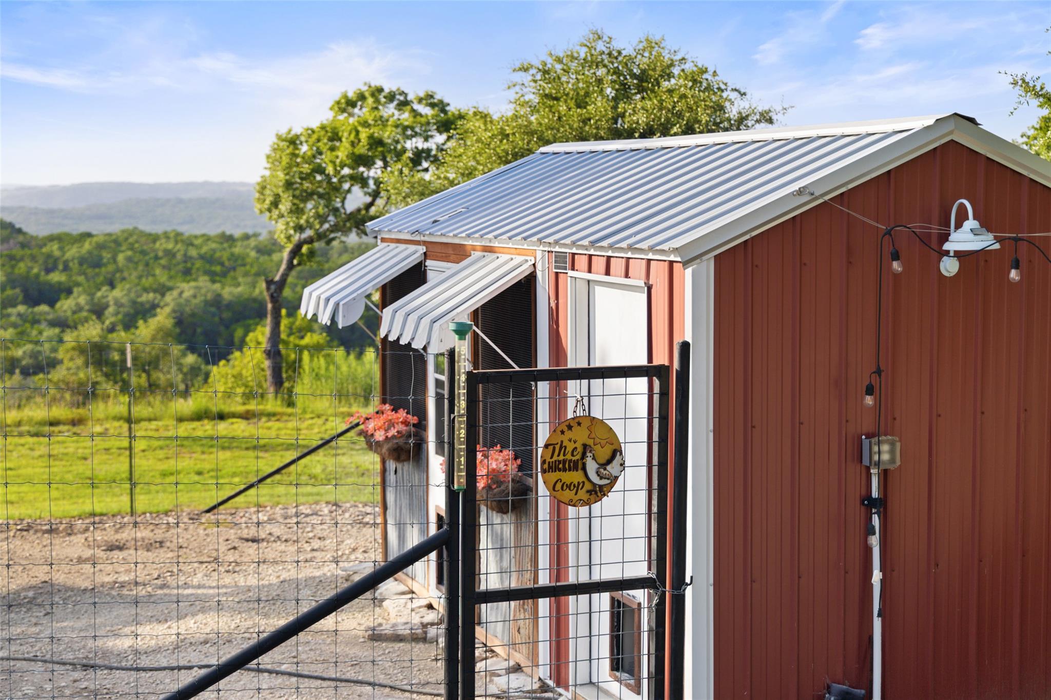 830 Ulrich Rd, Johnson City, TX 78636