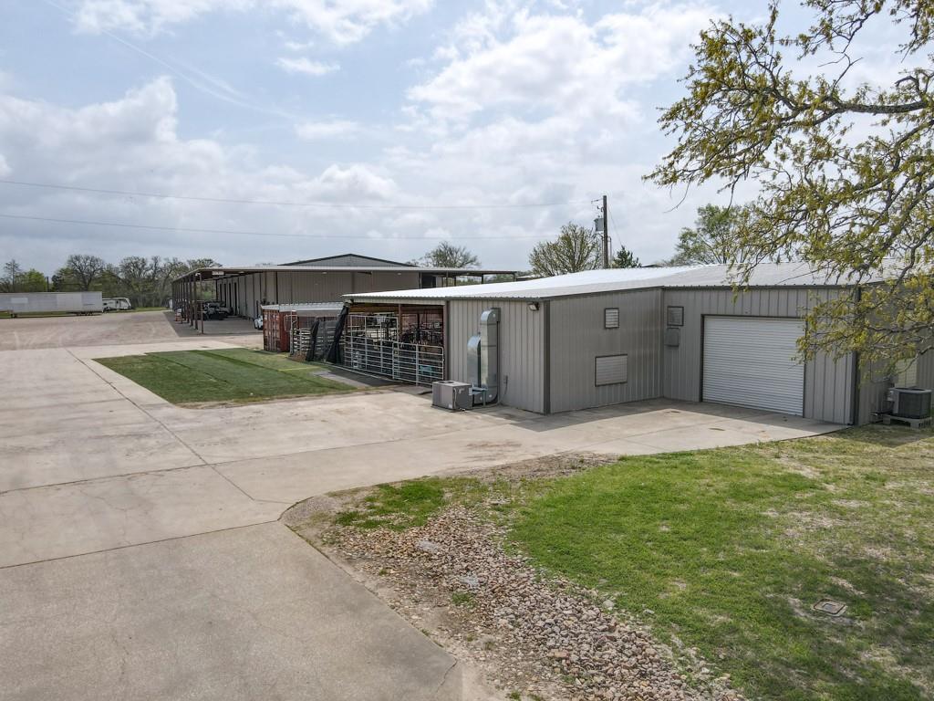 11184 Dan Williams Ln, College Station, TX 77845