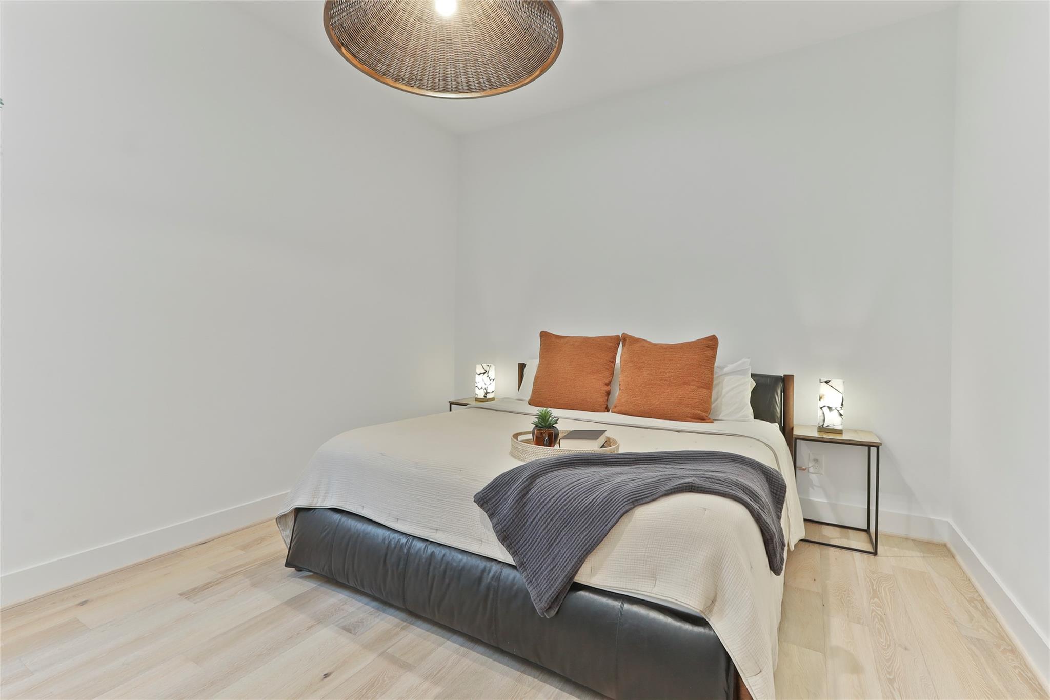 1141 W 17th St # A, Houston, TX 77008