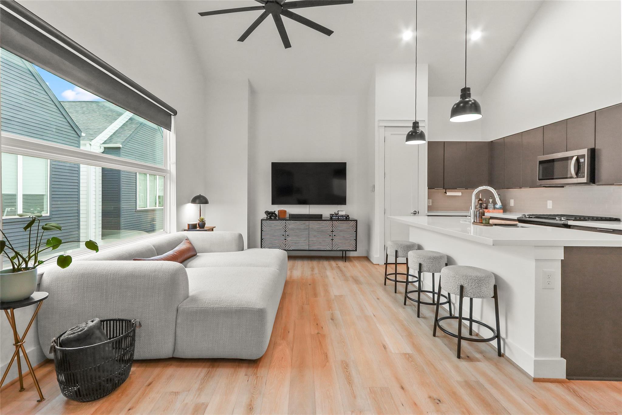 1141 W 17th St # A, Houston, TX 77008