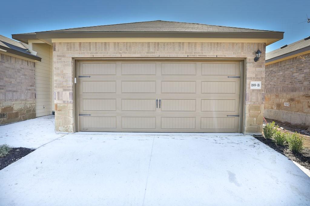 189 Joanne Loop # B, Buda, TX 78610