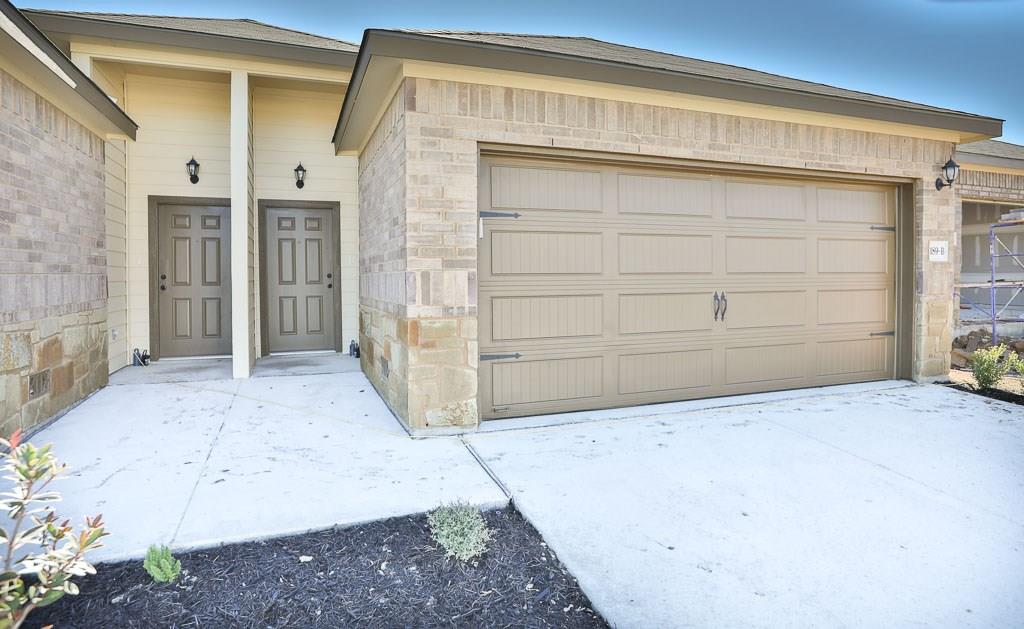 189 Joanne Loop # B, Buda, TX 78610