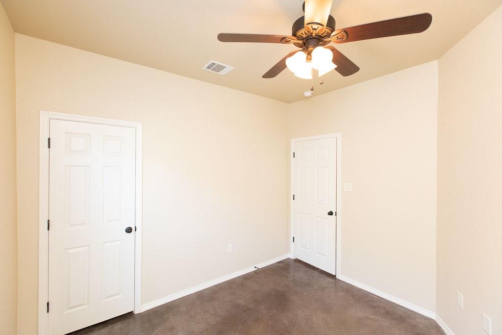 189 Joanne Loop # B, Buda, TX 78610