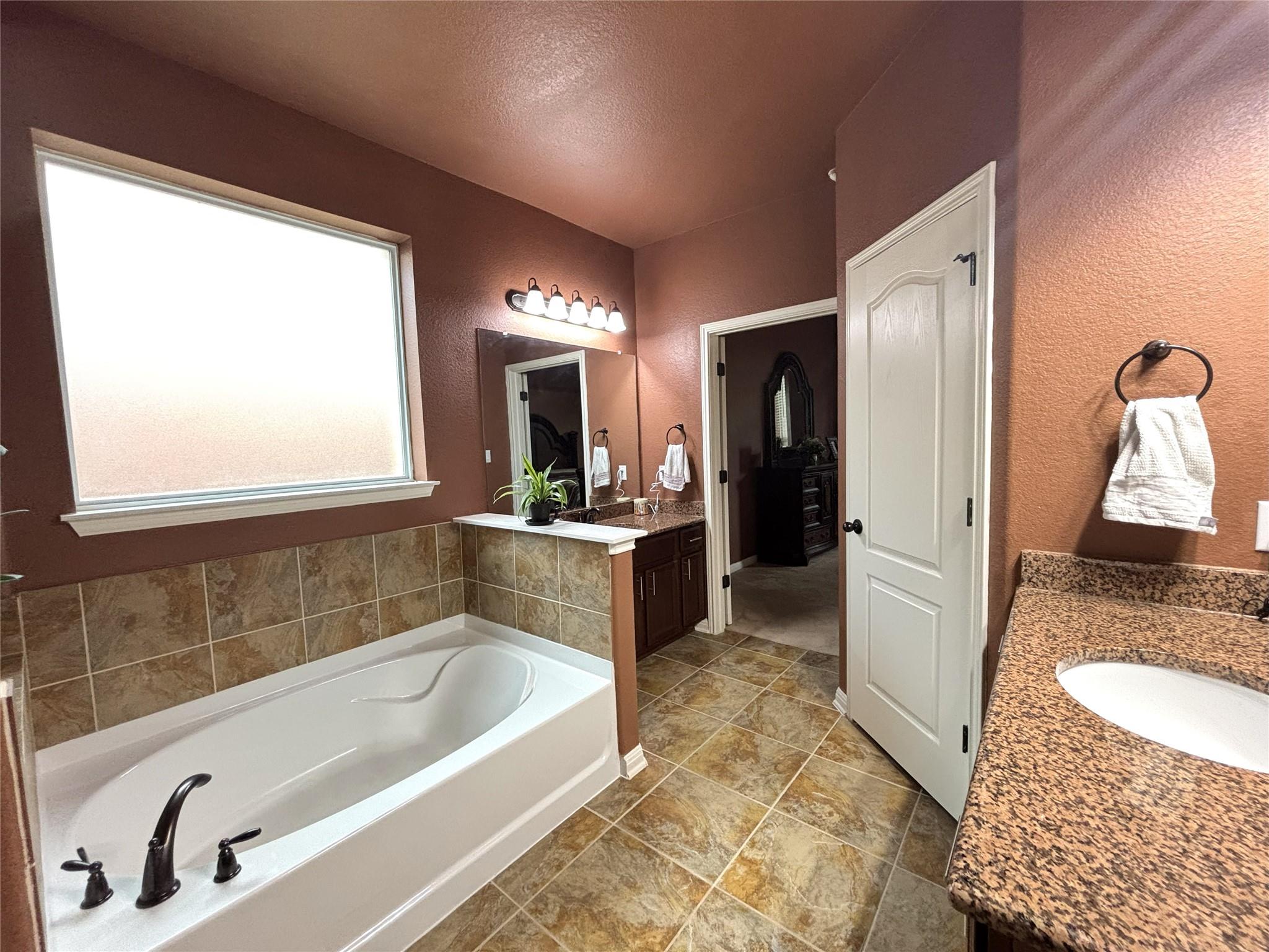 705 S Frontier Ln, Cedar Park, TX 78613