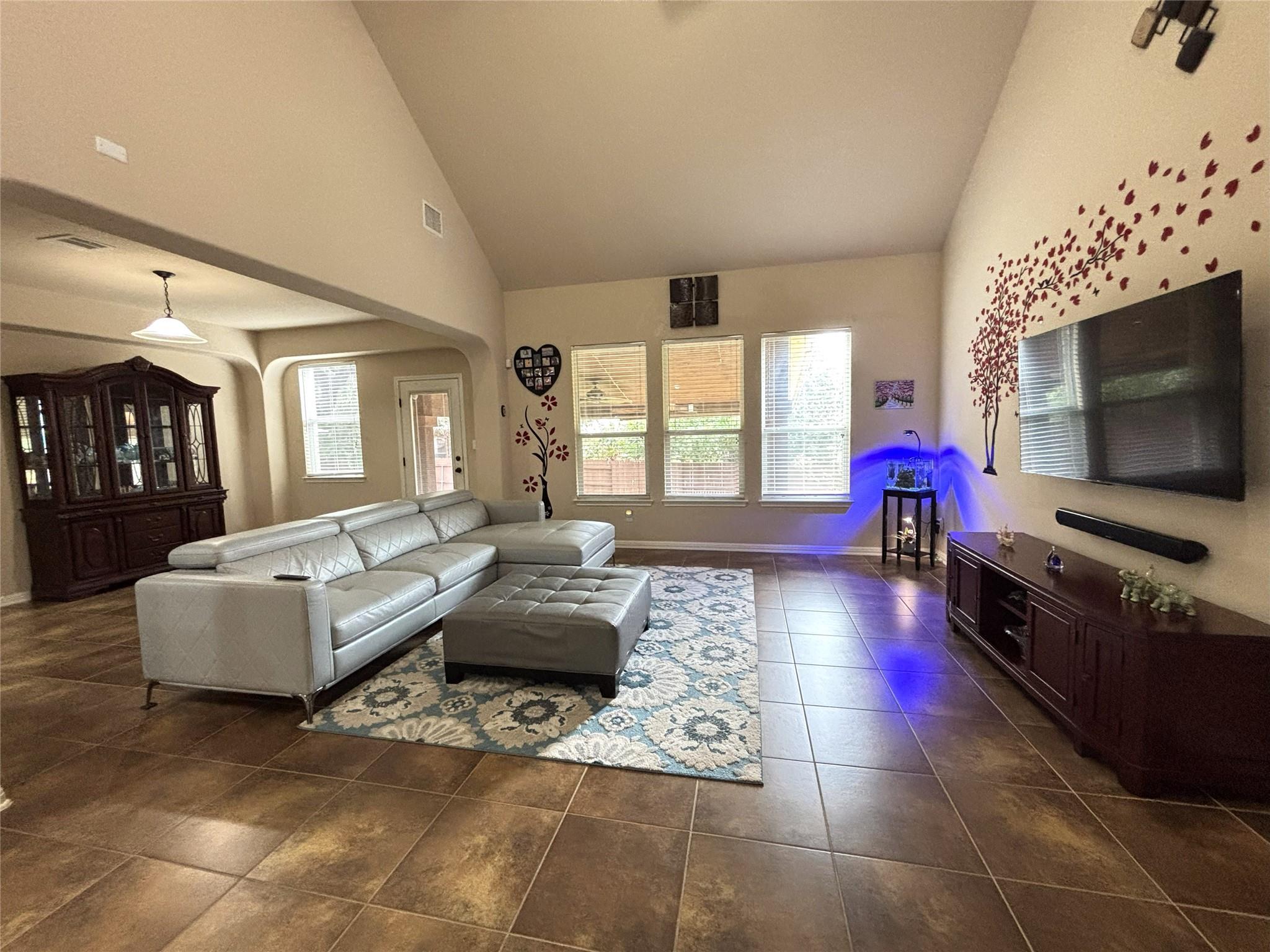 705 S Frontier Ln, Cedar Park, TX 78613