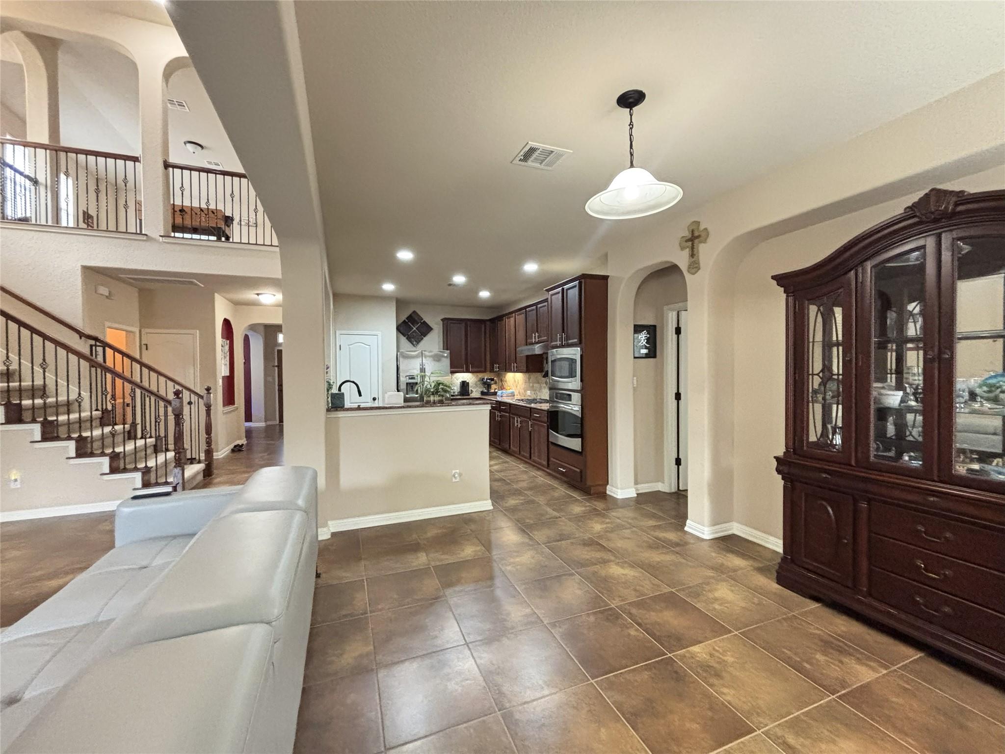 705 S Frontier Ln, Cedar Park, TX 78613