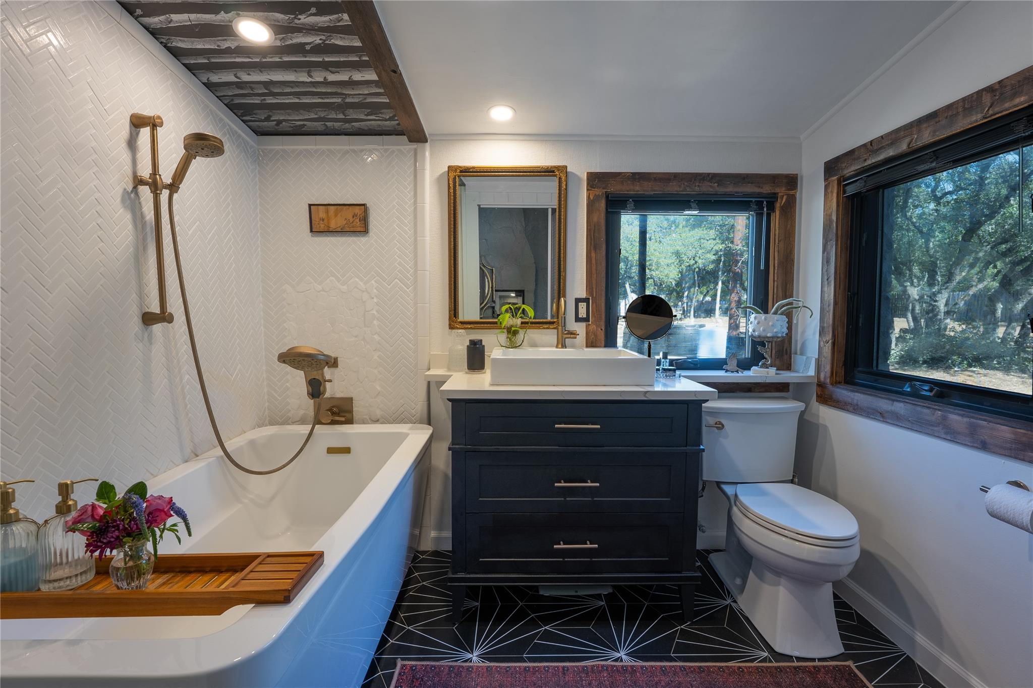 400 Lange Rd, Wimberley, TX 78676