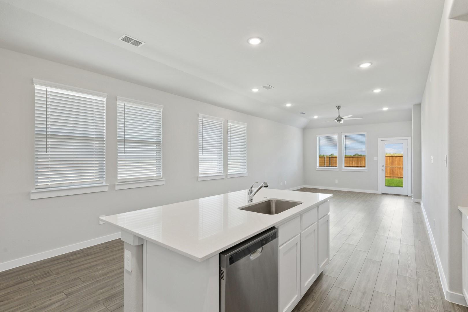 133 Tolo Dr, Elgin, TX 78621