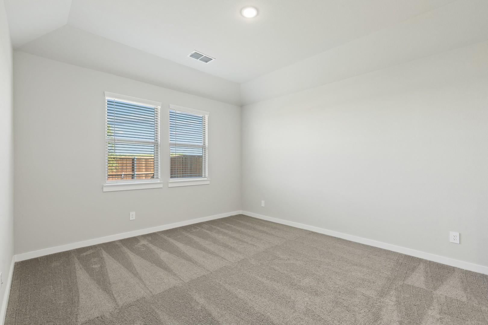 133 Tolo Dr, Elgin, TX 78621