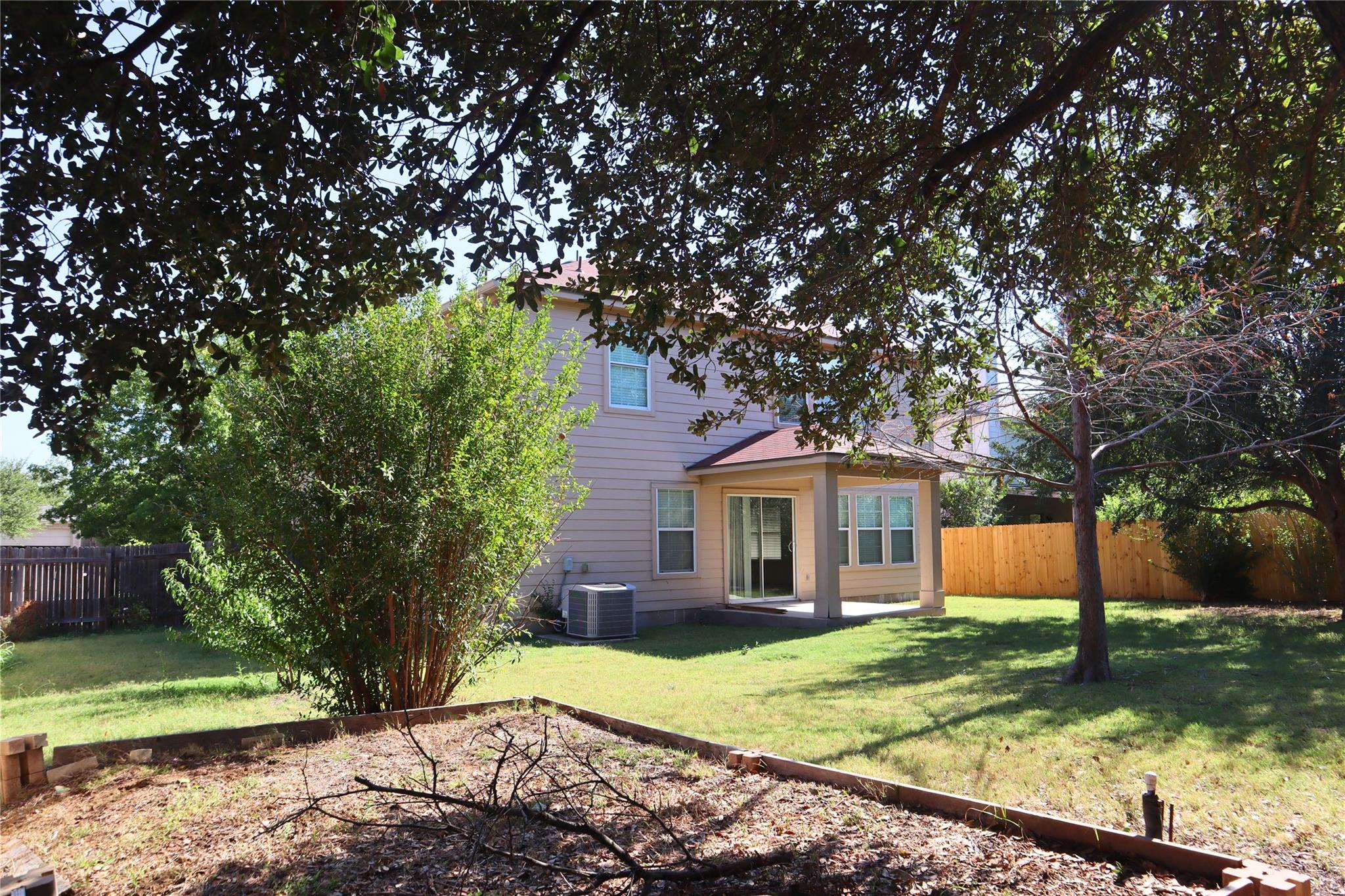 209 Sunny Brook Dr, Leander, TX 78641