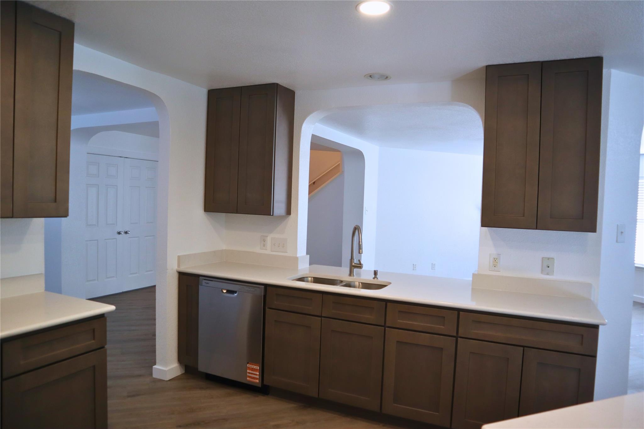 209 Sunny Brook Dr, Leander, TX 78641