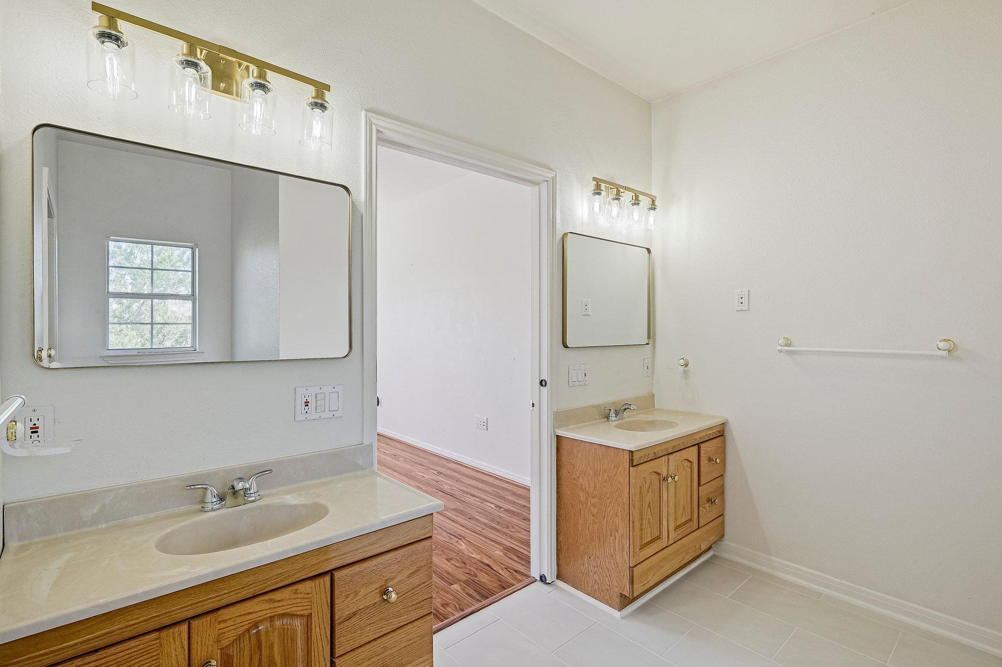 8302 N Madrone Trl, Austin, TX 78737