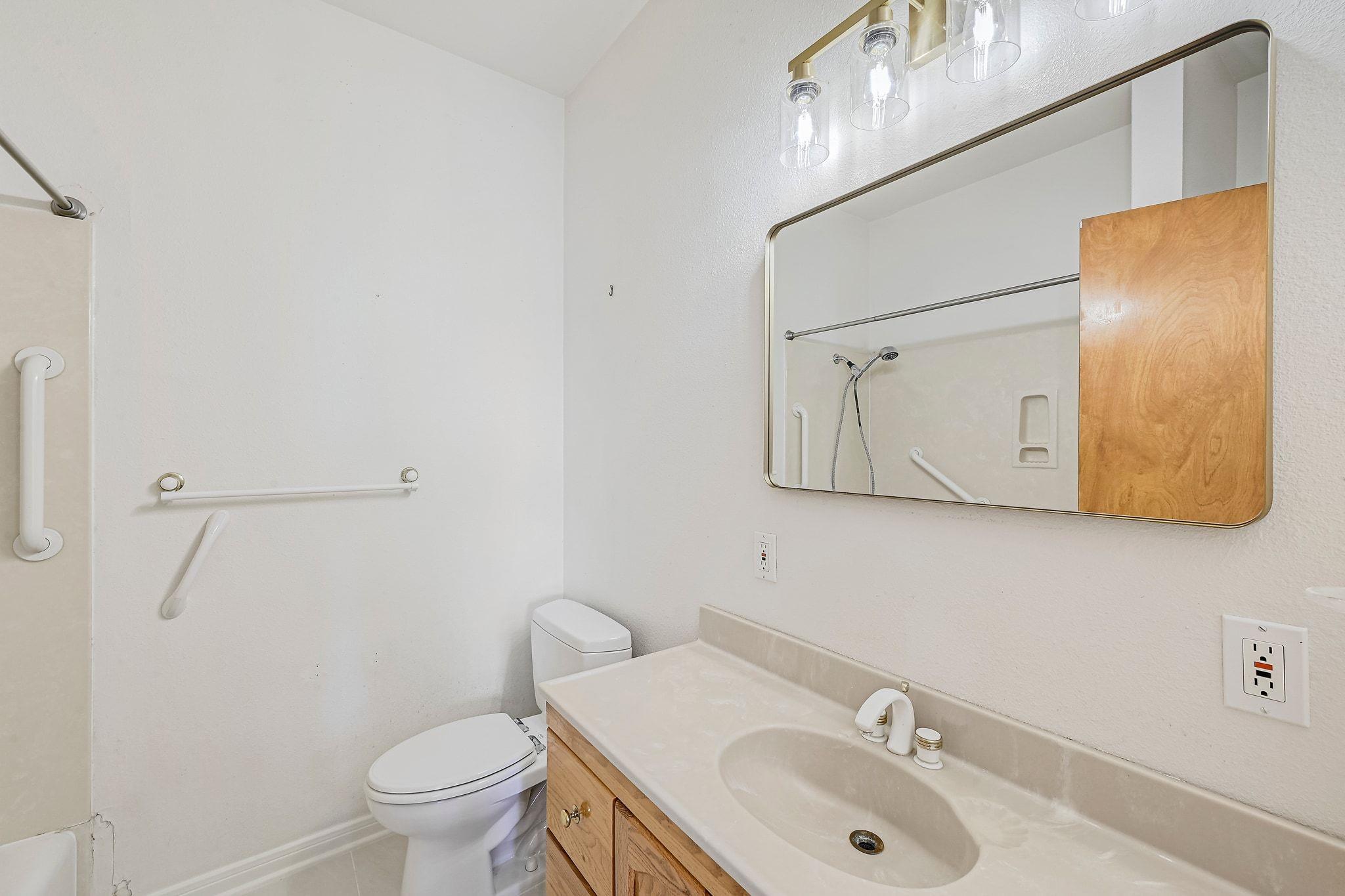 8302 N Madrone Trl, Austin, TX 78737