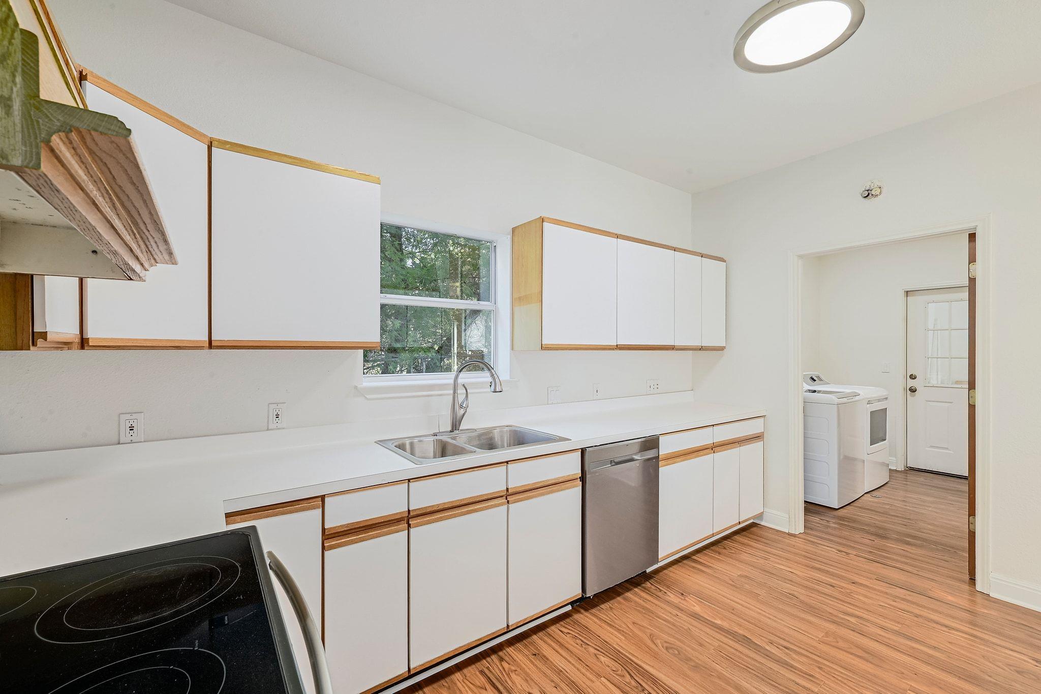 8302 N Madrone Trl, Austin, TX 78737