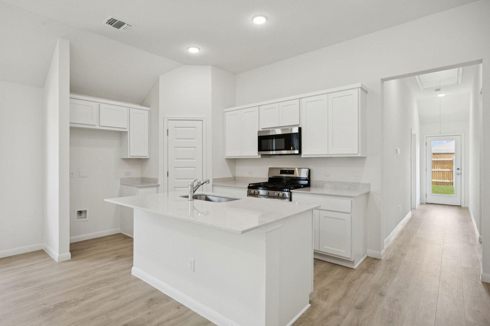 124 Tolo Dr, Elgin, TX 78621