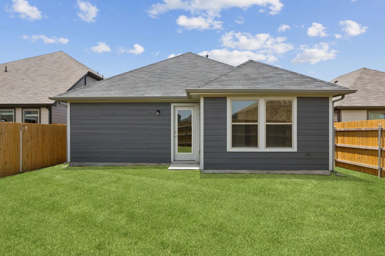 124 Tolo Dr, Elgin, TX 78621