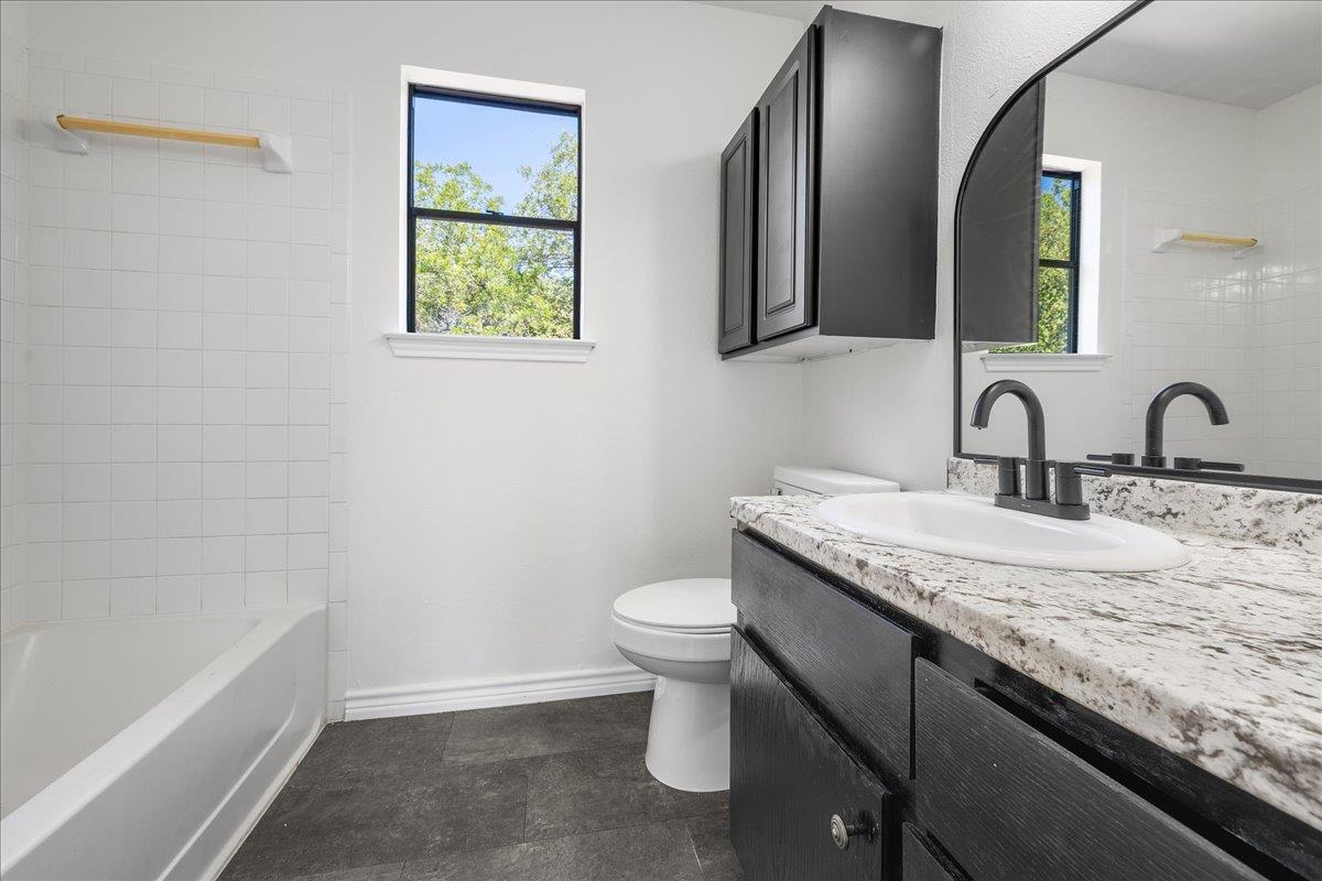 1404 Deupree Dr, Austin, TX 78753