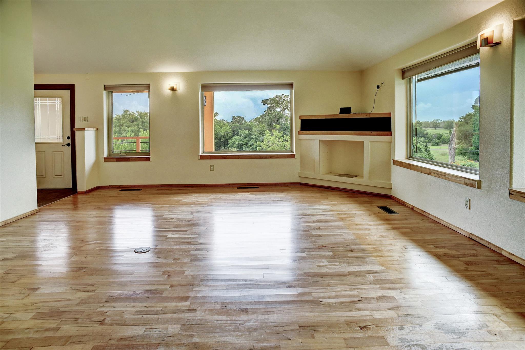 123 Konahuanui Ln, Bastrop, TX 78602