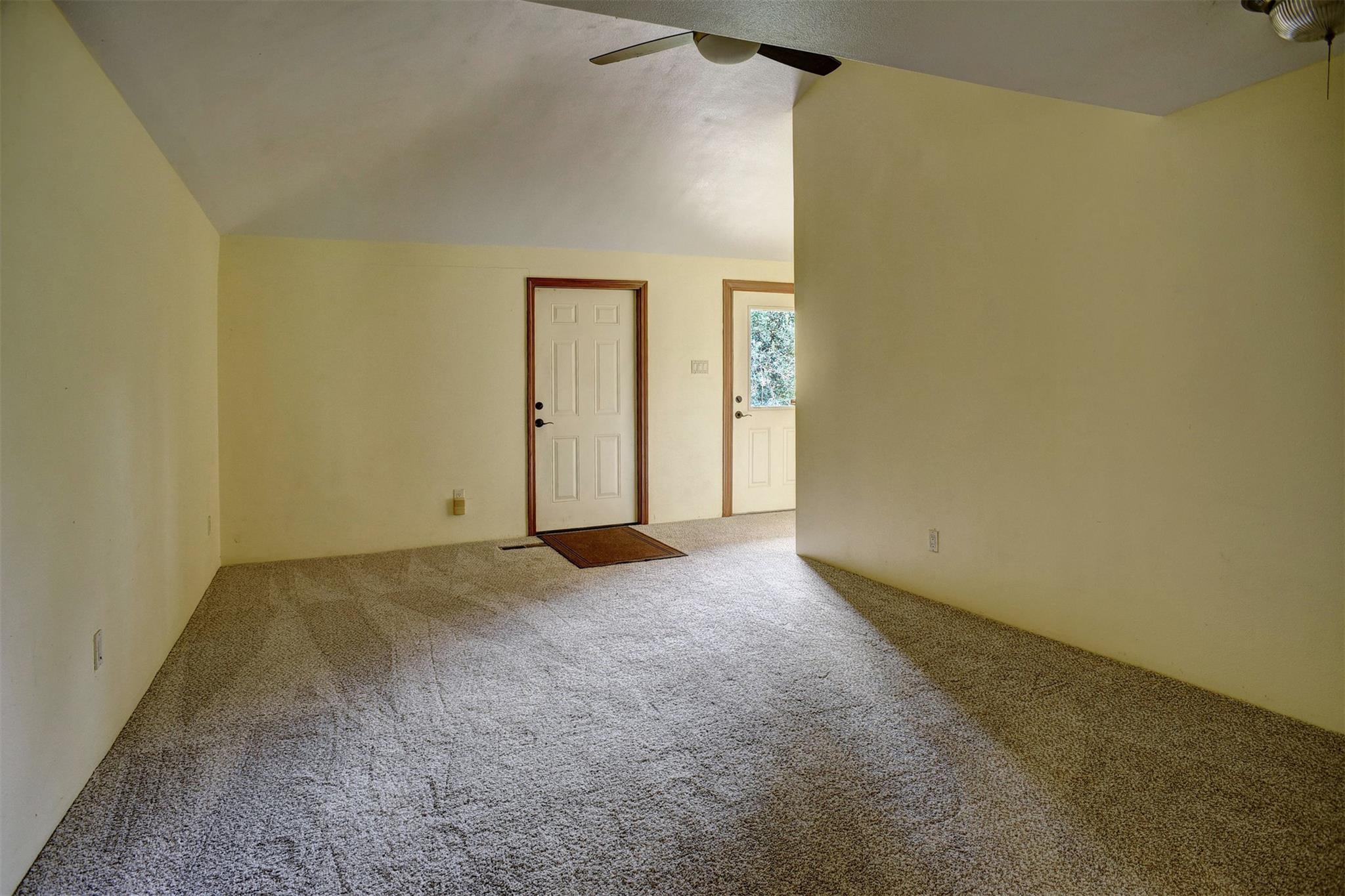 123 Konahuanui Ln, Bastrop, TX 78602