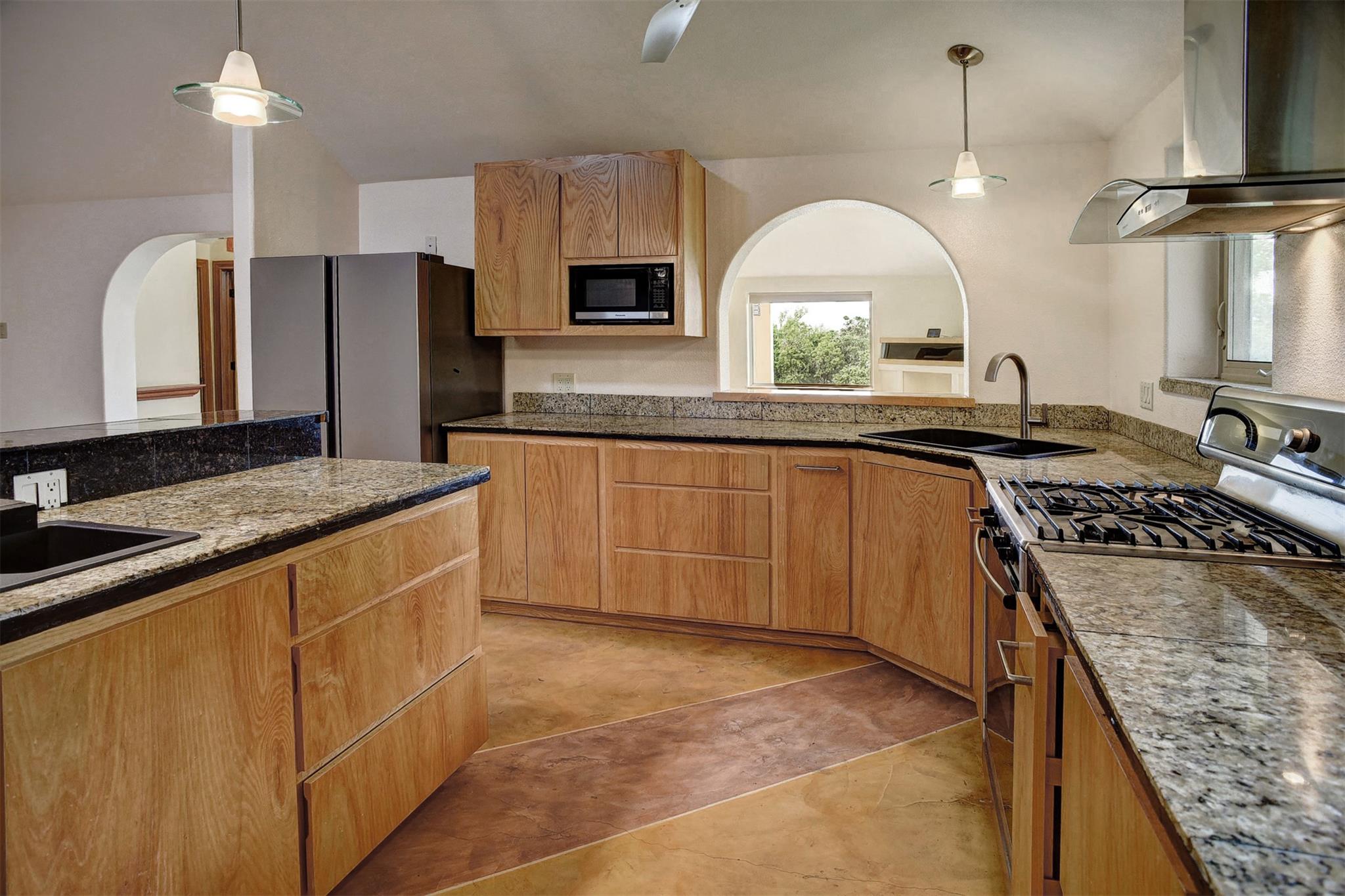 123 Konahuanui Ln, Bastrop, TX 78602