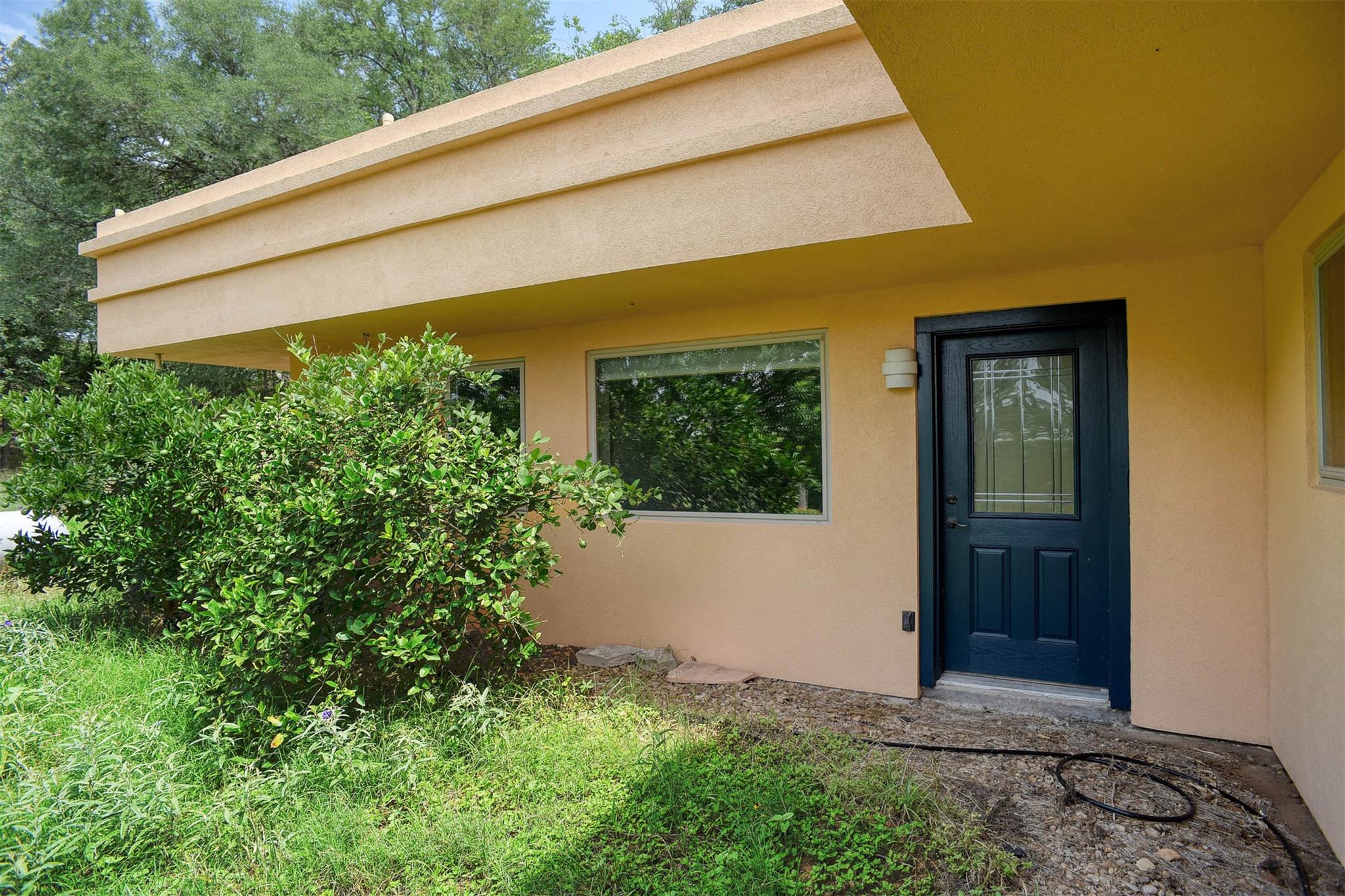 123 Konahuanui Ln, Bastrop, TX 78602