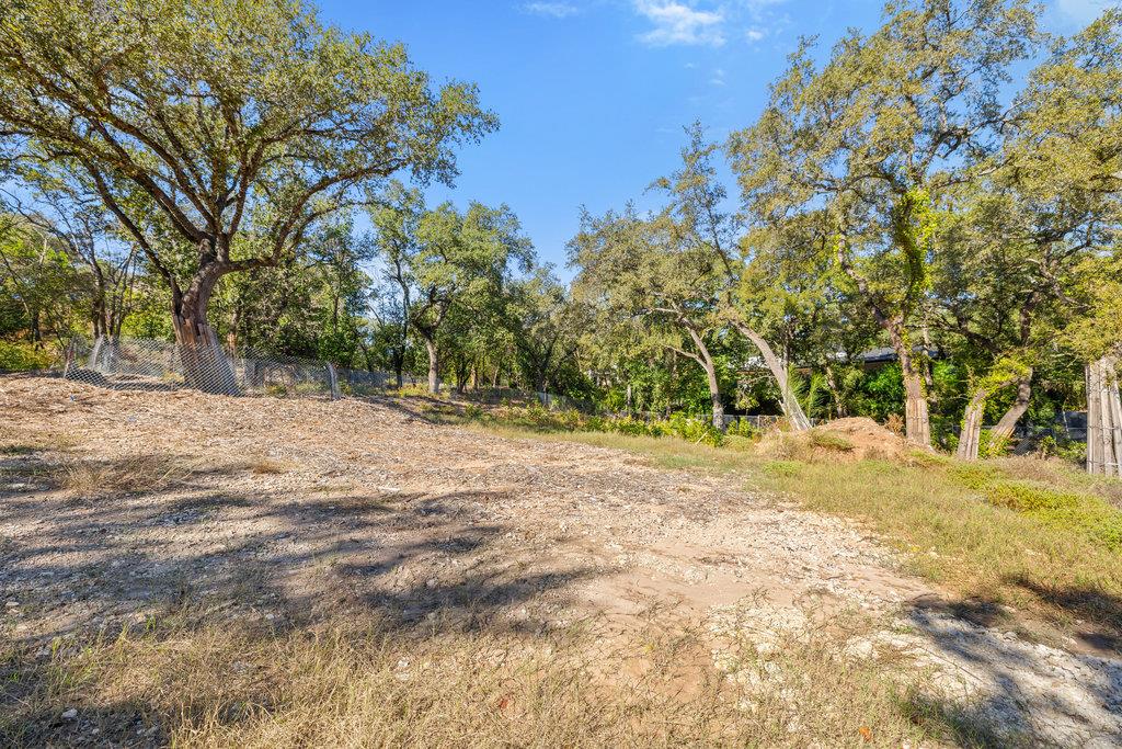 2705 Stratford Dr, Austin, TX 78746