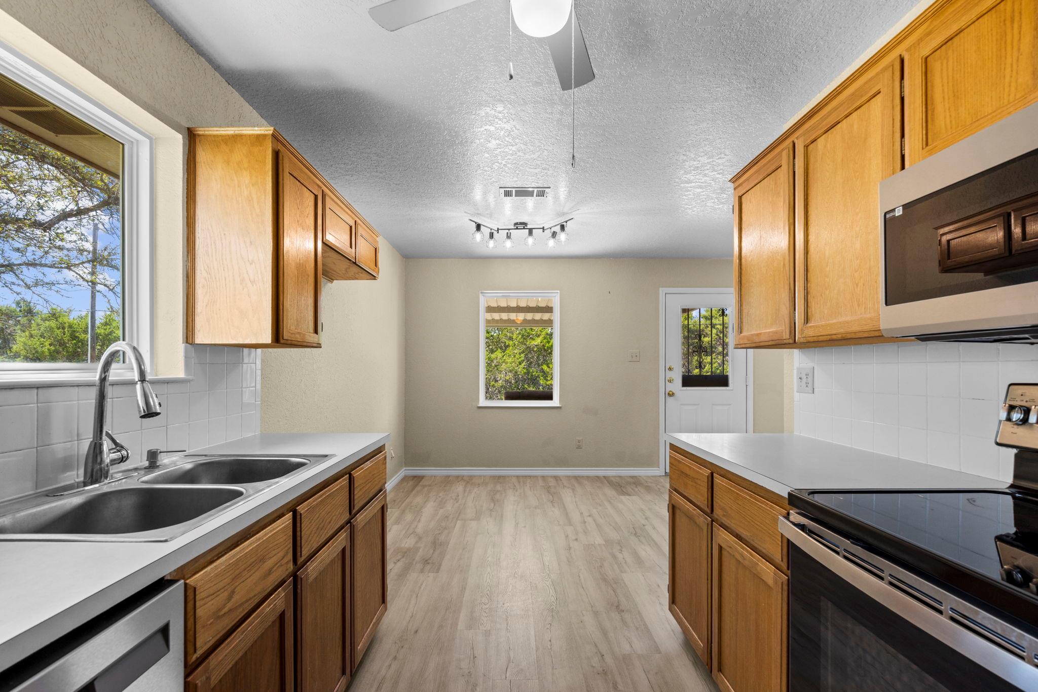 1012 Cherokee Trl, Kempner, TX 76539