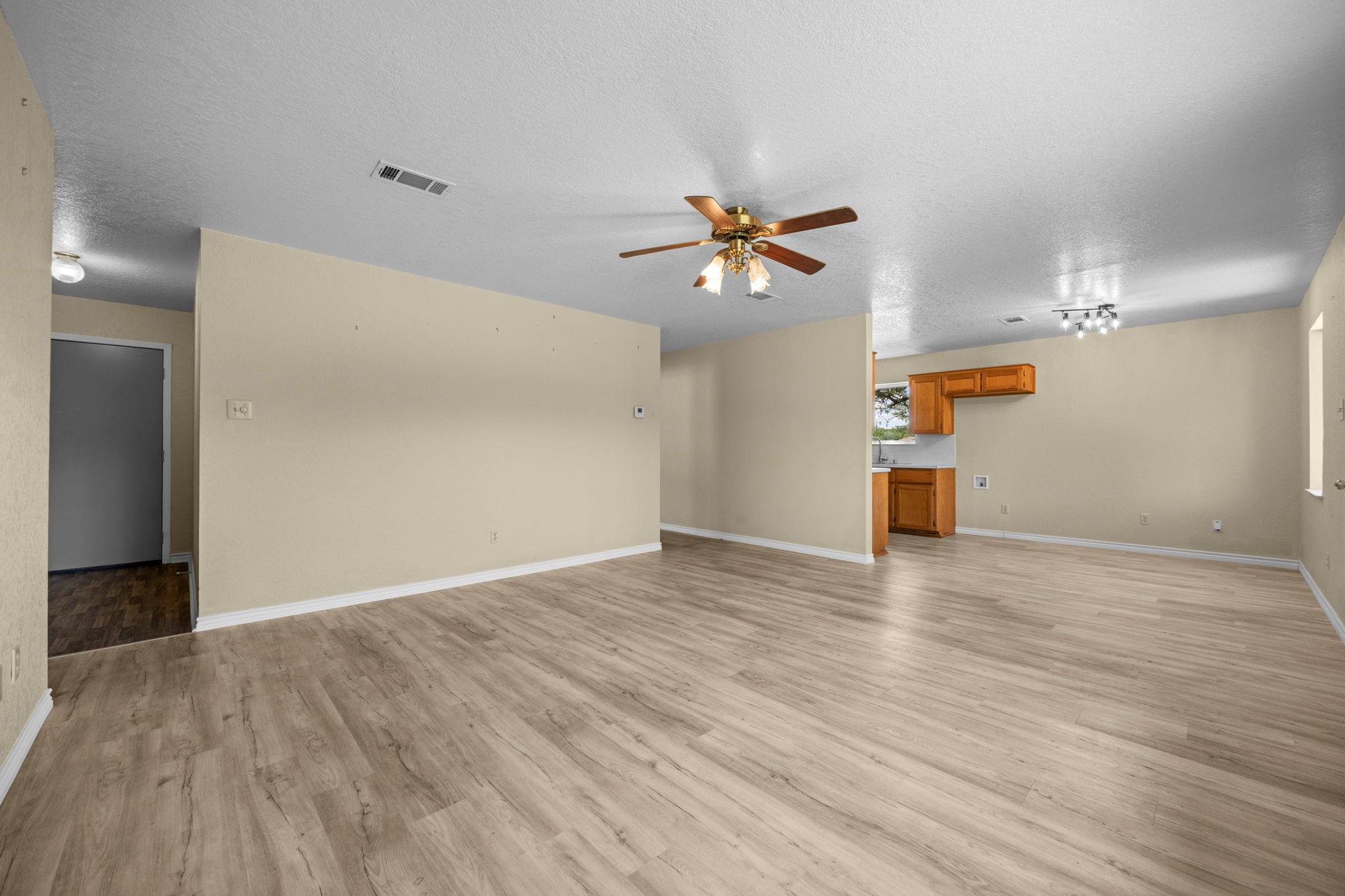 1012 Cherokee Trl, Kempner, TX 76539