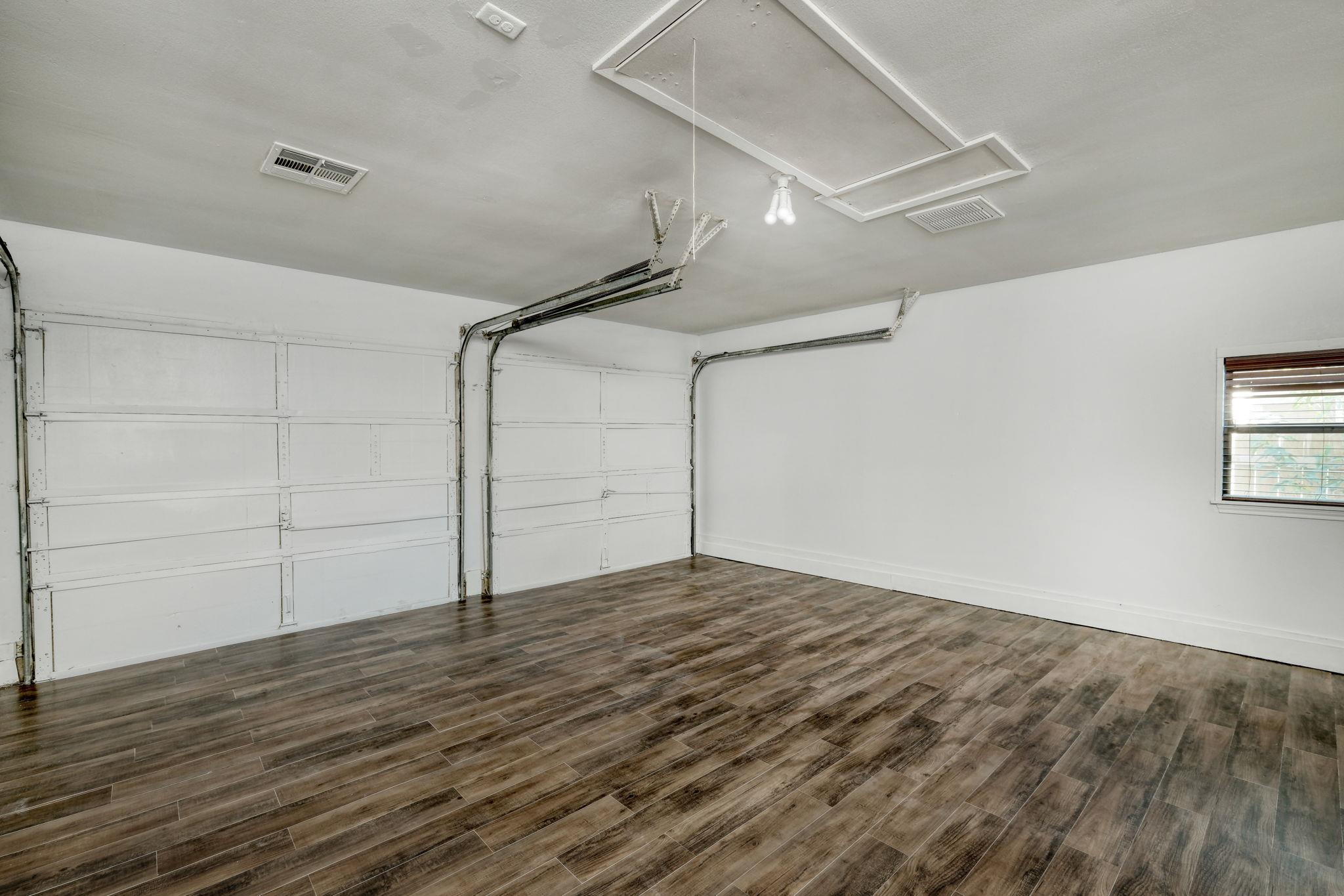 1810 Parkwood Dr, Leander, TX 78641