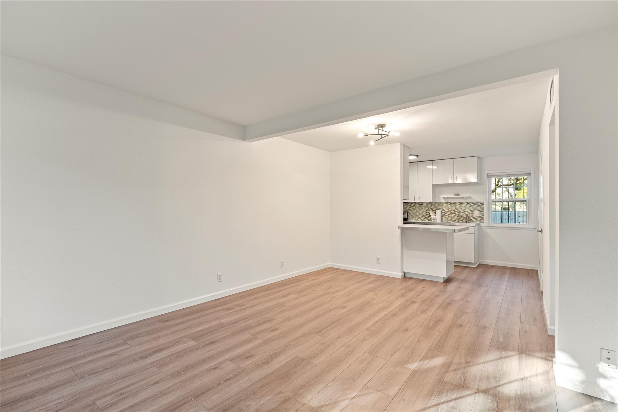 300 Crockett St # 103, Austin, TX 78704