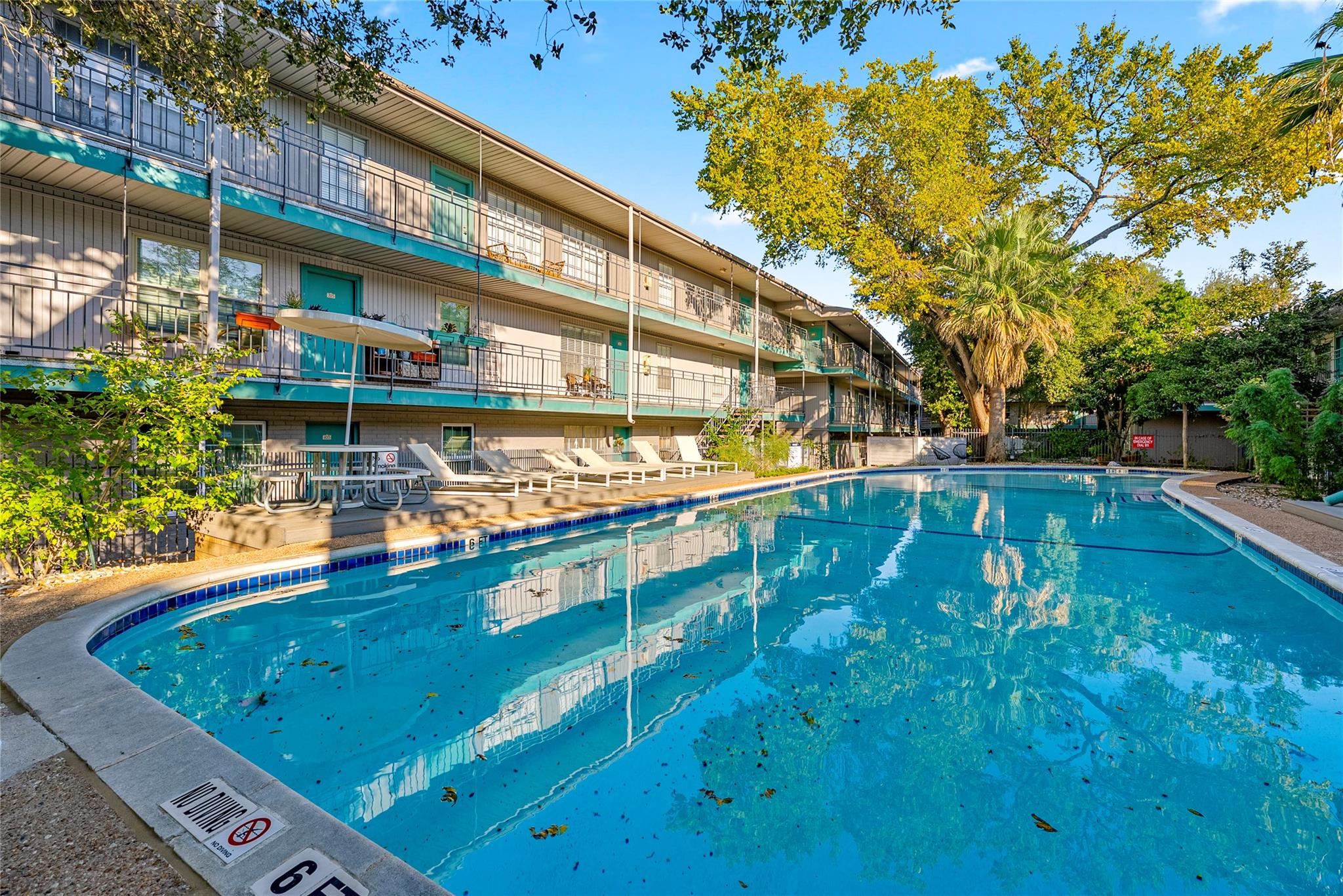 300 Crockett St # 103, Austin, TX 78704