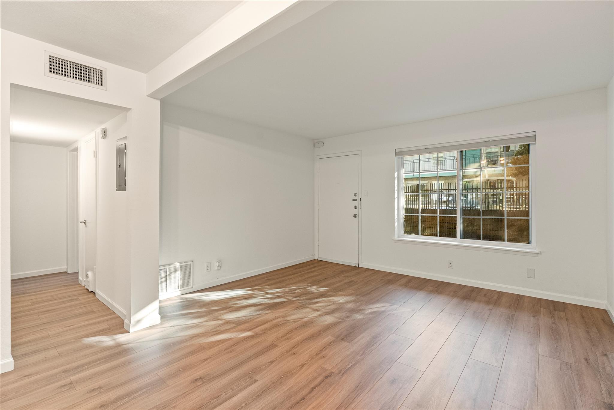 300 Crockett St # 103, Austin, TX 78704