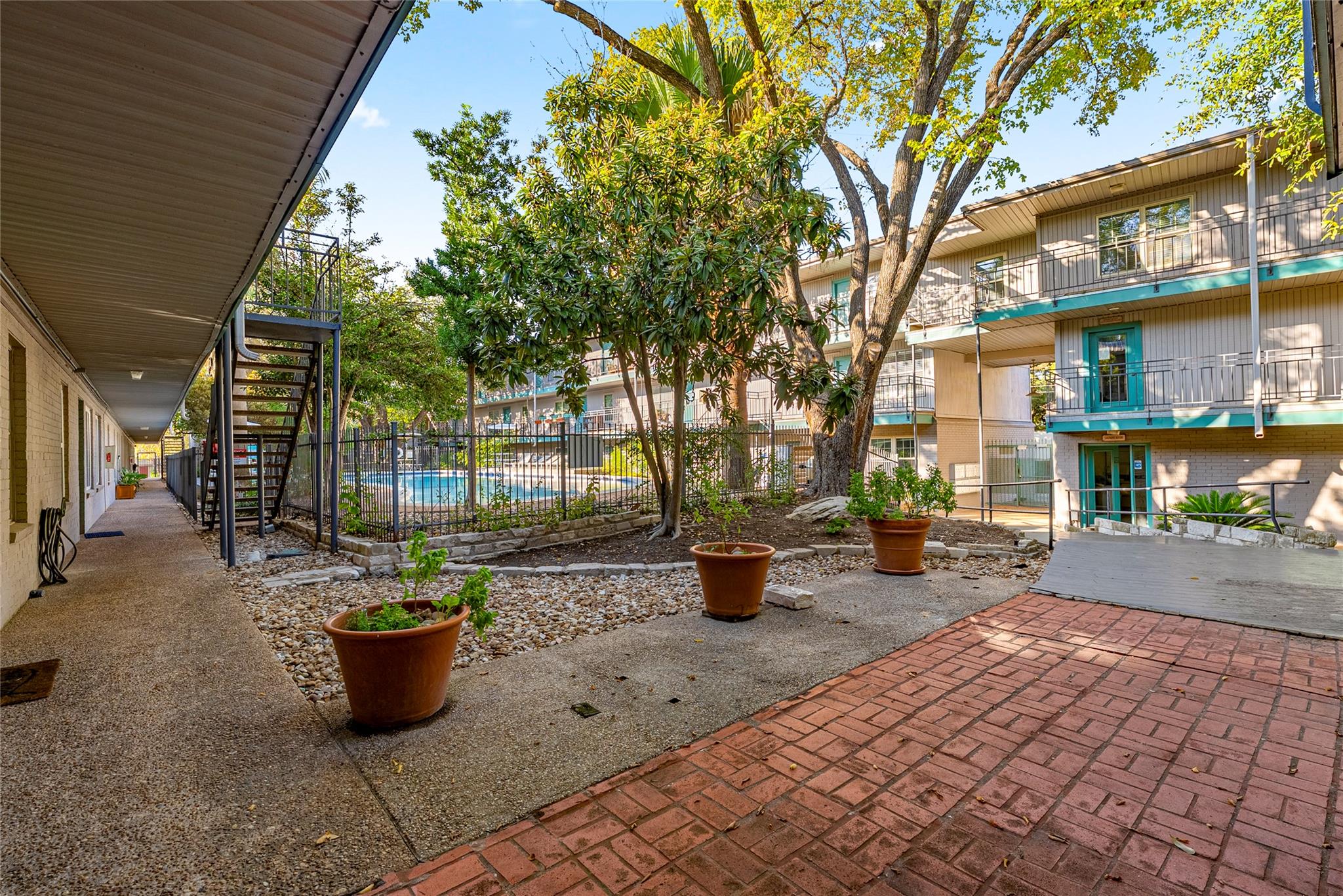 300 Crockett St # 103, Austin, TX 78704