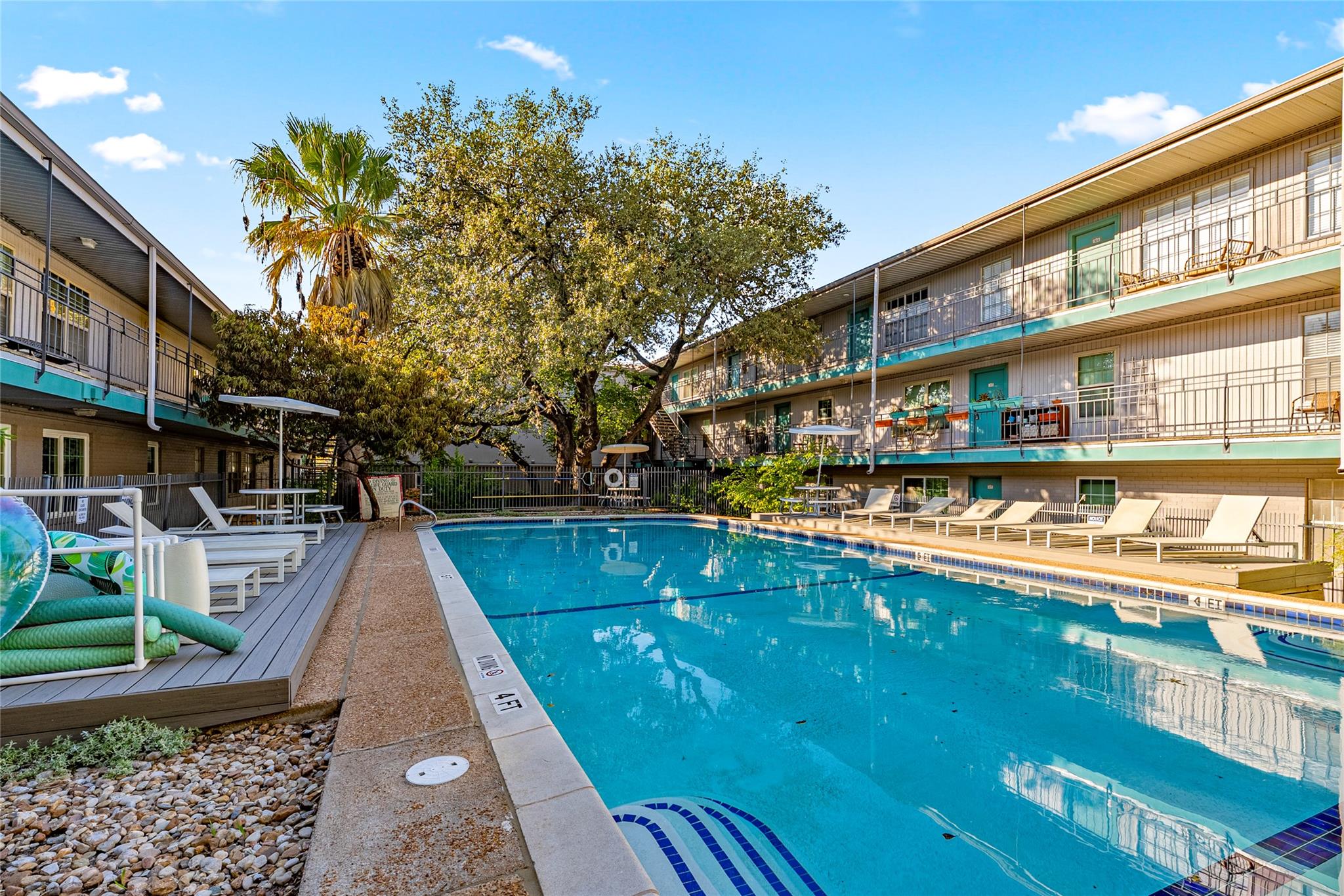 300 Crockett St # 103, Austin, TX 78704