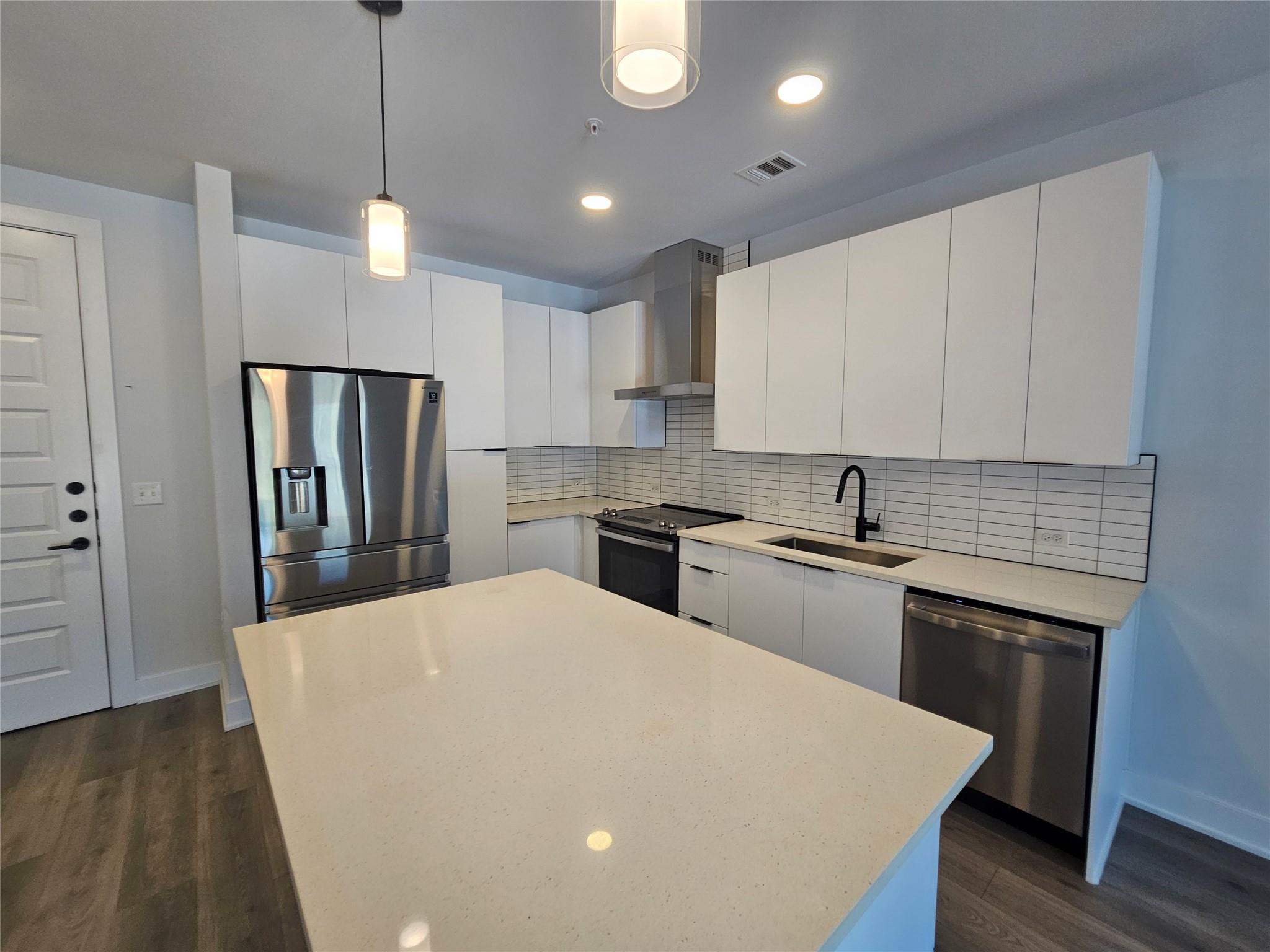 2220 Webberville Rd # 310, Austin, TX 78702