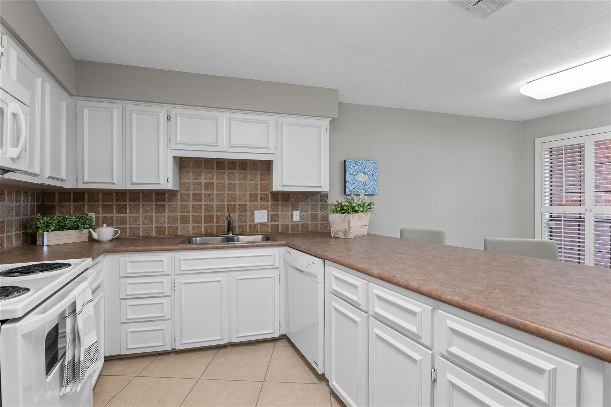 201 Ellwood St # 111, San Antonio, TX 78209