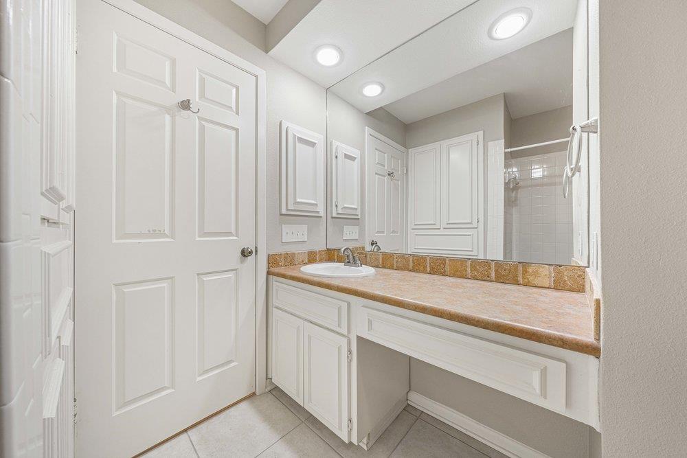 201 Ellwood St # 111, San Antonio, TX 78209