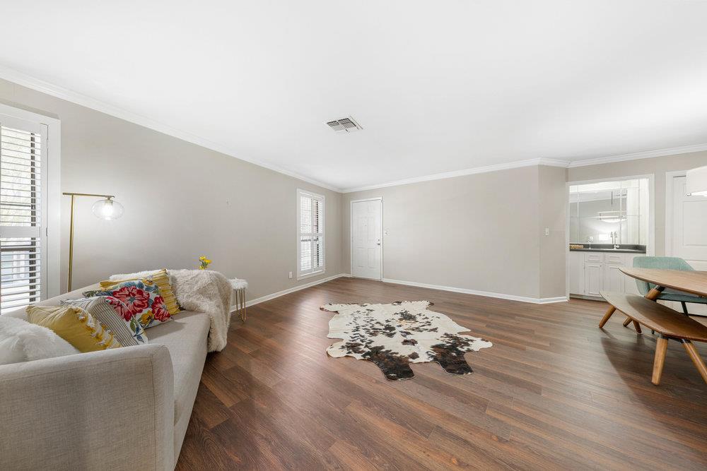 201 Ellwood St # 111, San Antonio, TX 78209