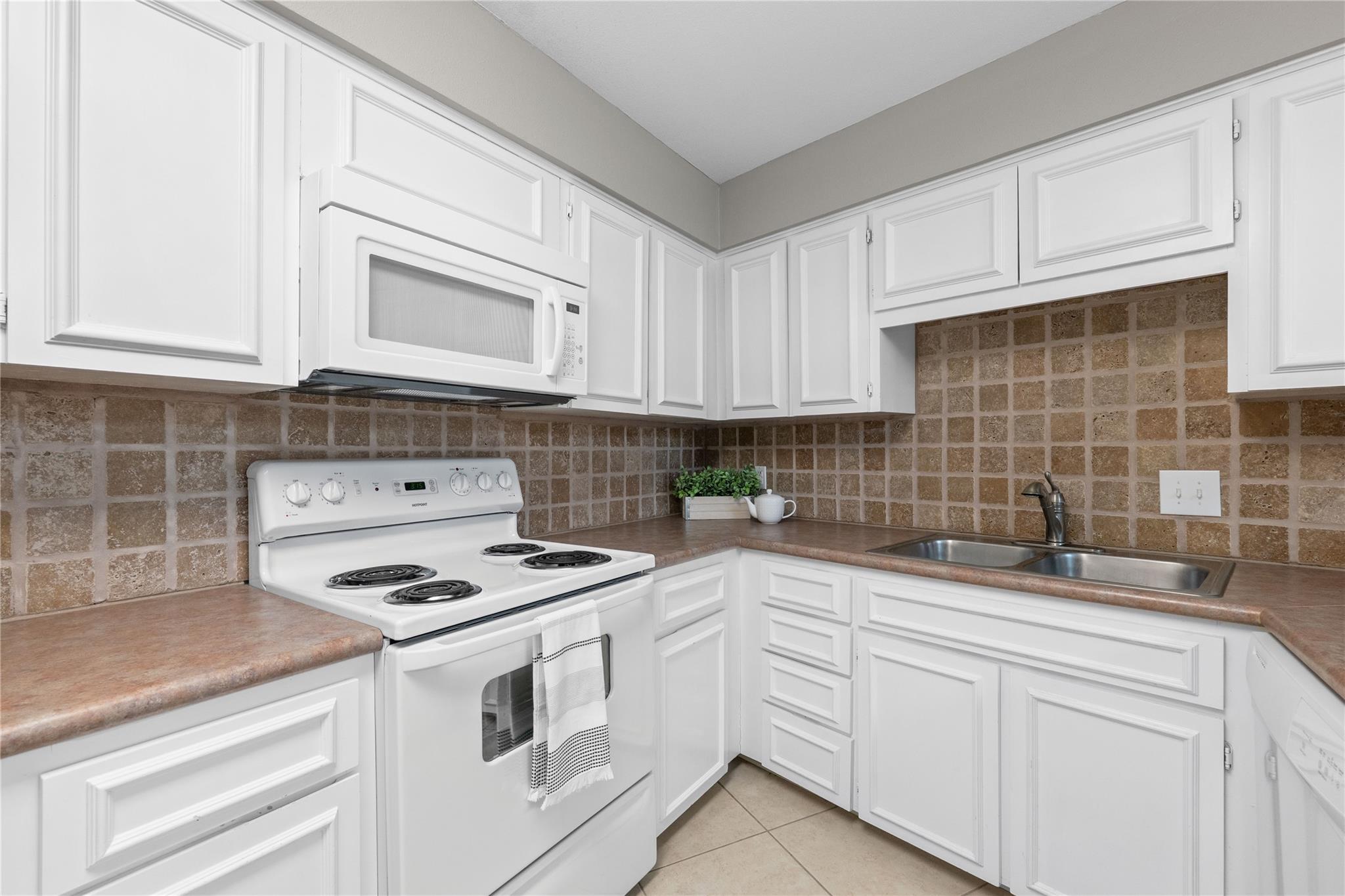 201 Ellwood St # 111, San Antonio, TX 78209