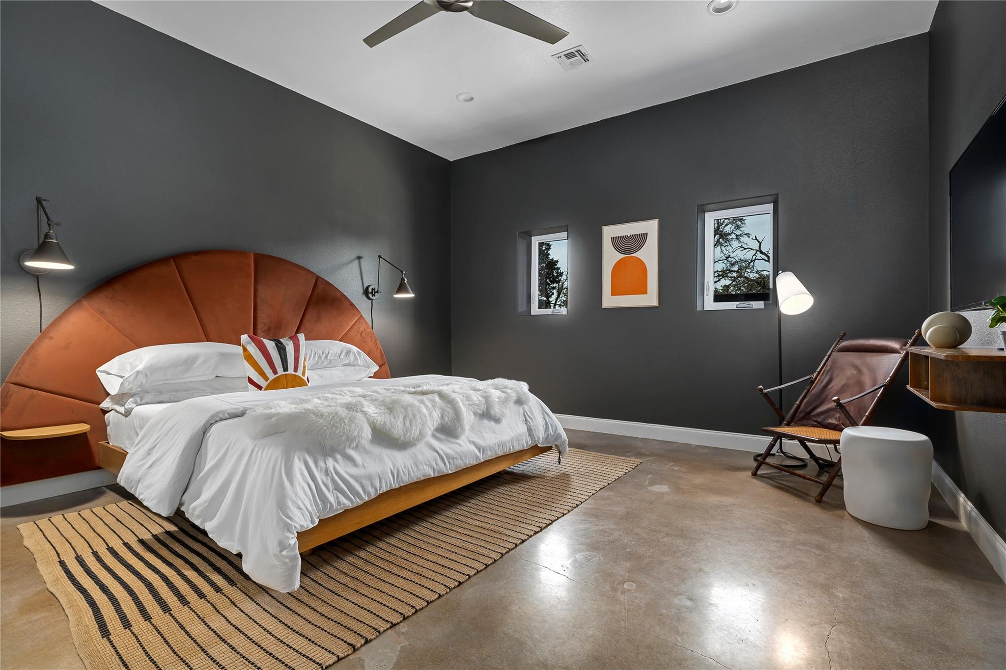 849 W Live Oak St, Fredericksburg, TX 78624