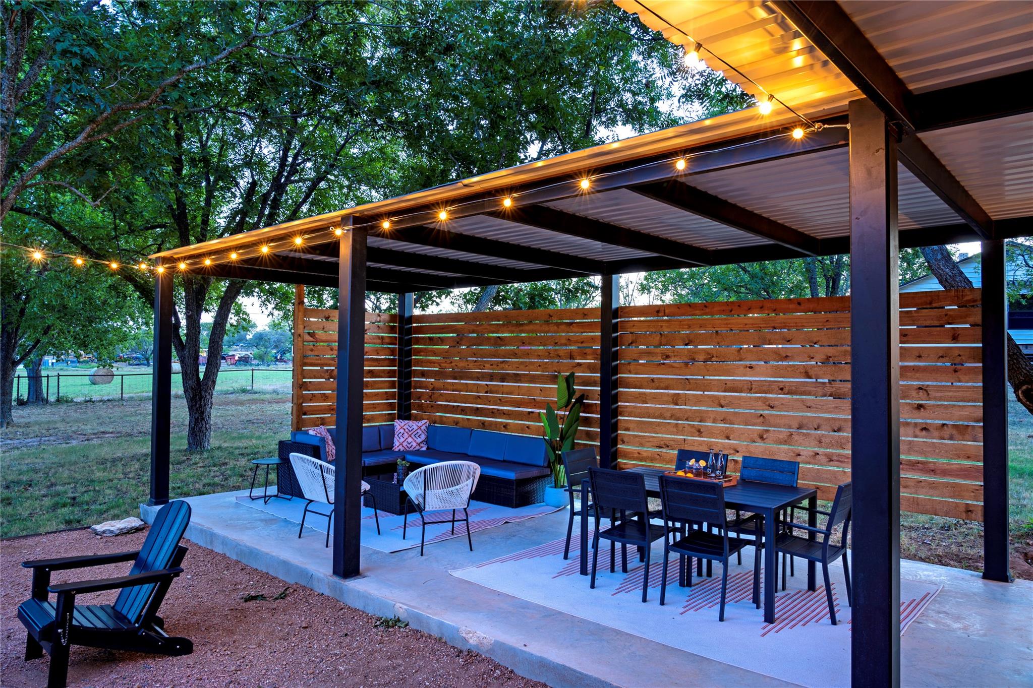 849 W Live Oak St, Fredericksburg, TX 78624