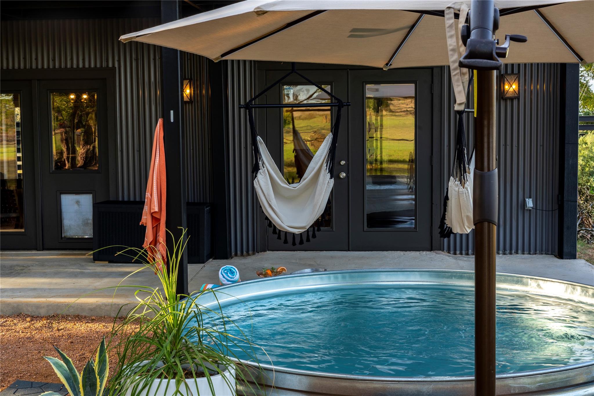 849 W Live Oak St, Fredericksburg, TX 78624