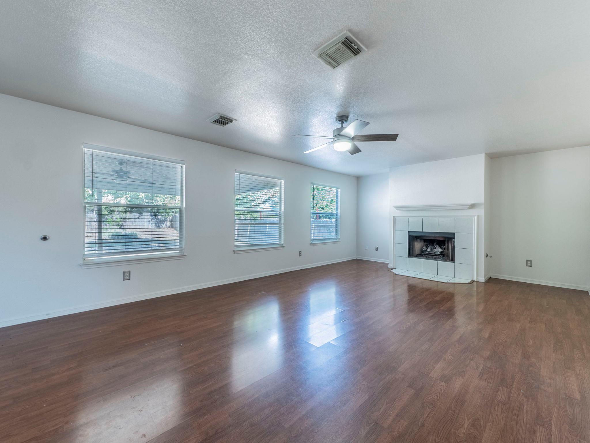 2316 Logan Dr, Round Rock, TX 78664